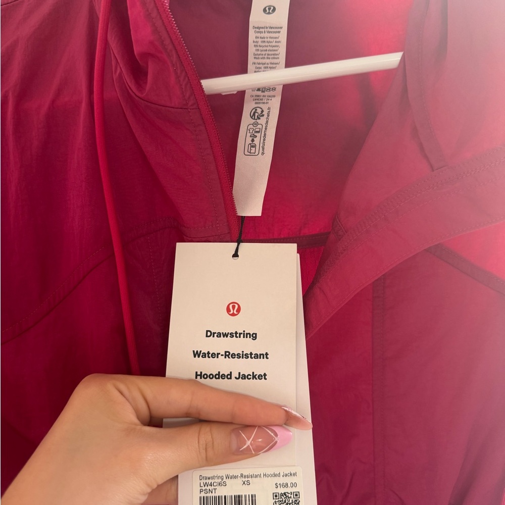 lululemon athletica drawstring water resistant jacket - Picture 2 of 3